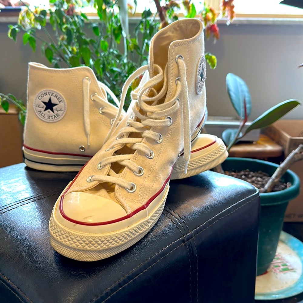Men’s 10.5 Converse “Chuck 70’s”